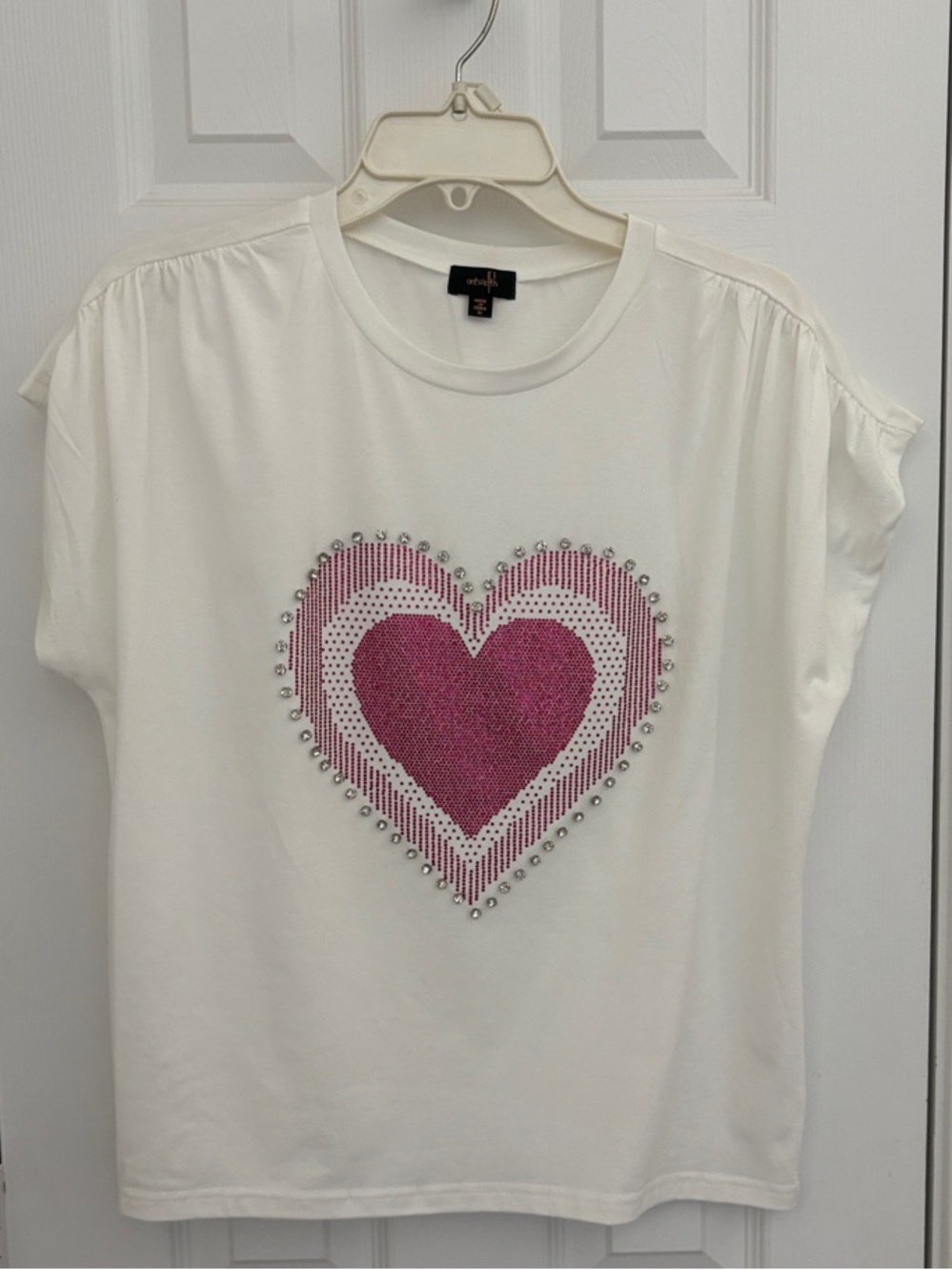 Girls Cream Short-Sleeve Tee with Pink Heart Embellishment